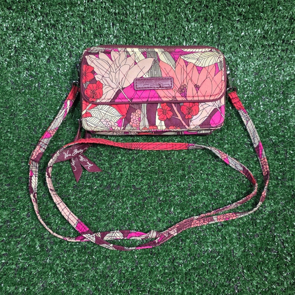 Vera Bradley All In One Crossbody Bag in Retired Pattern Bohemian Blooms